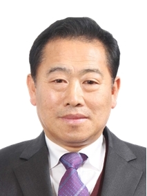 김진석